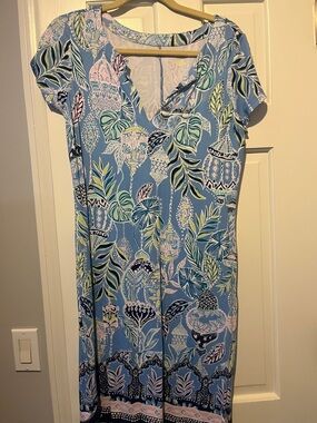 Lilly Pulitzer Light Blue Floral knee length summer Dress